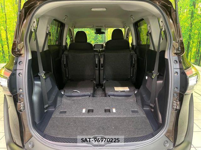 Toyota SIENTA 2015-12 8368688-10