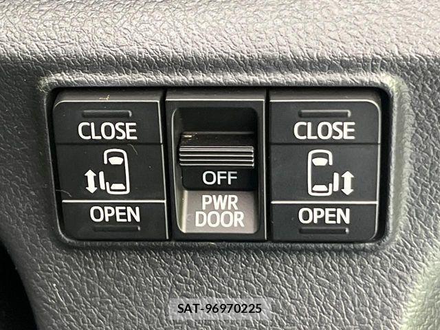 Toyota SIENTA 2015-12 8368688-2