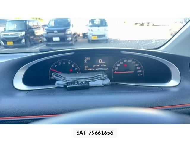 Toyota SIENTA 2015-09 8368694-10