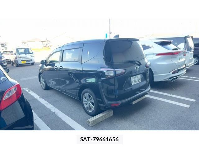 Toyota SIENTA 2015-09 8368694-1