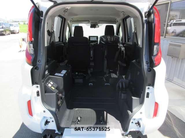 Toyota SIENTA 2026-07 8368684-12