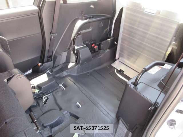 Toyota SIENTA 2026-07 8368684-13