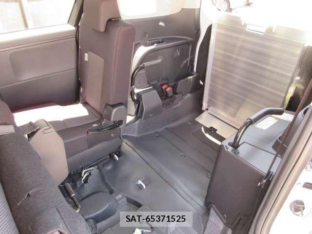Toyota SIENTA 2026-07 8368684-15