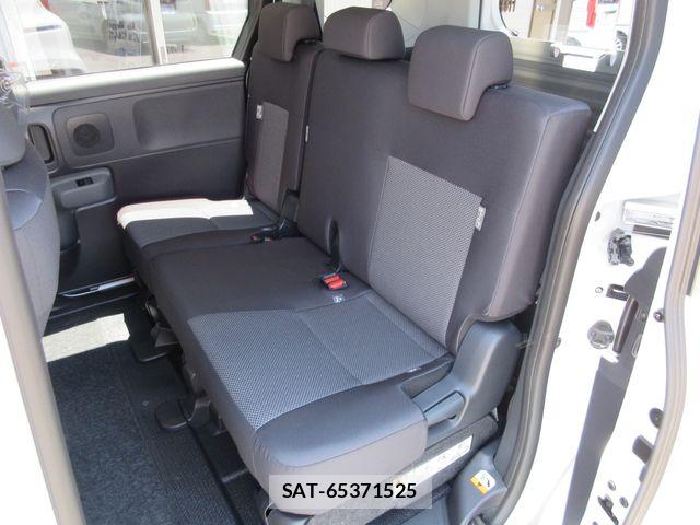 Toyota SIENTA 2026-07 8368684-18