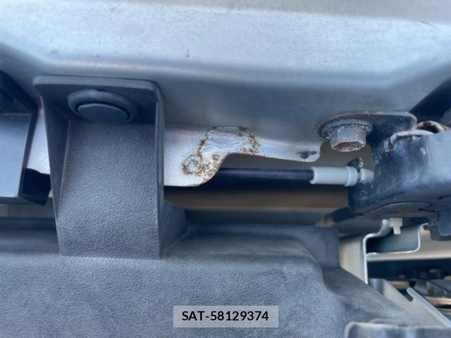 Toyota SIENTA 2015-09 8368696-26