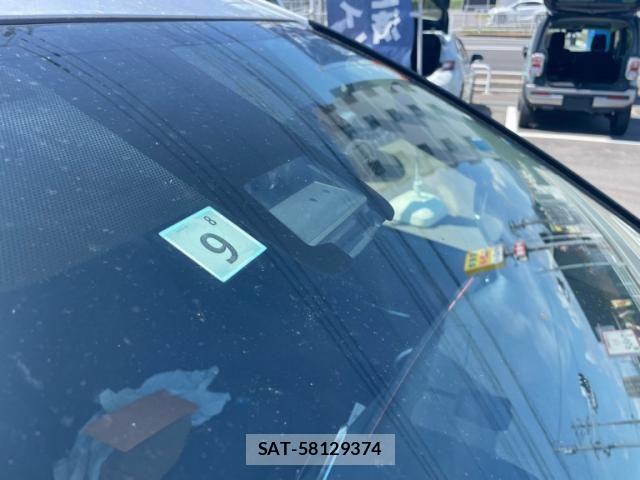 Toyota SIENTA 2015-09 8368696-3