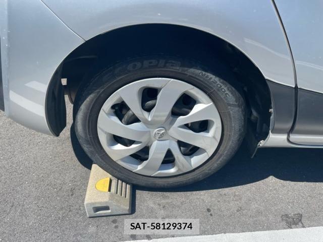 Toyota SIENTA 2015-09 8368696-5