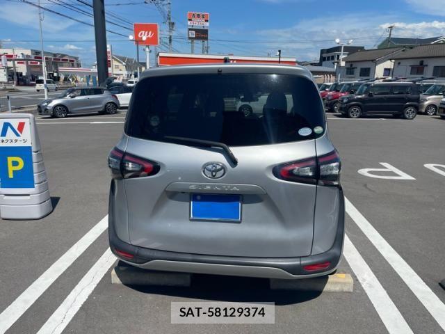 Toyota SIENTA 2015-09 8368696-6