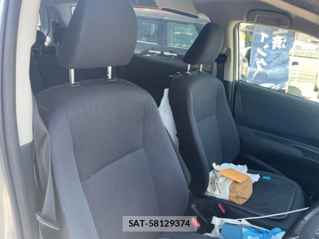Toyota SIENTA 2015-09 8368696-7