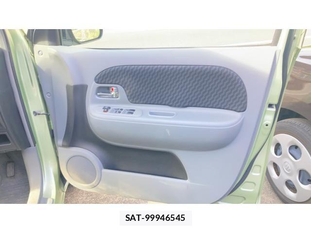 Toyota SIENTA 2009-10 8368702-9