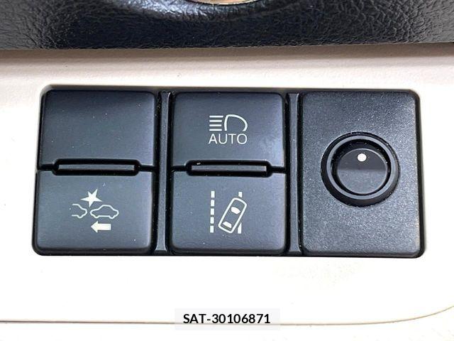 Toyota SIENTA 2019-04 8368682-5