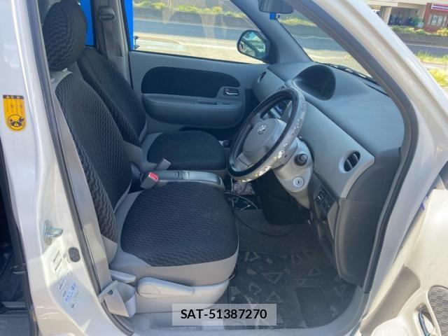 Toyota SIENTA 2009-10 8368700-9