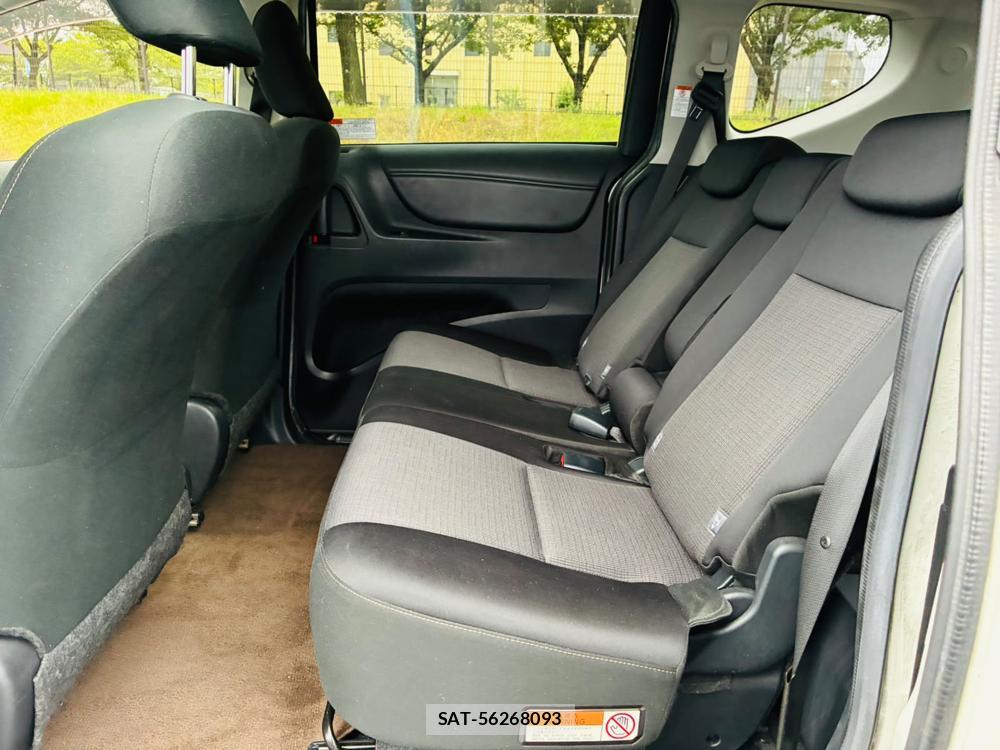 Toyota SIENTA 2019-07 8252485-9