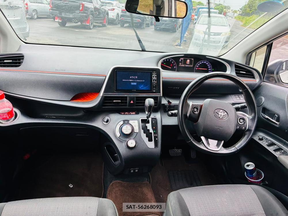 Toyota SIENTA 2019-07 8252485-12