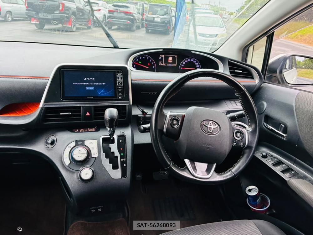 Toyota SIENTA 2019-07 8252485-13