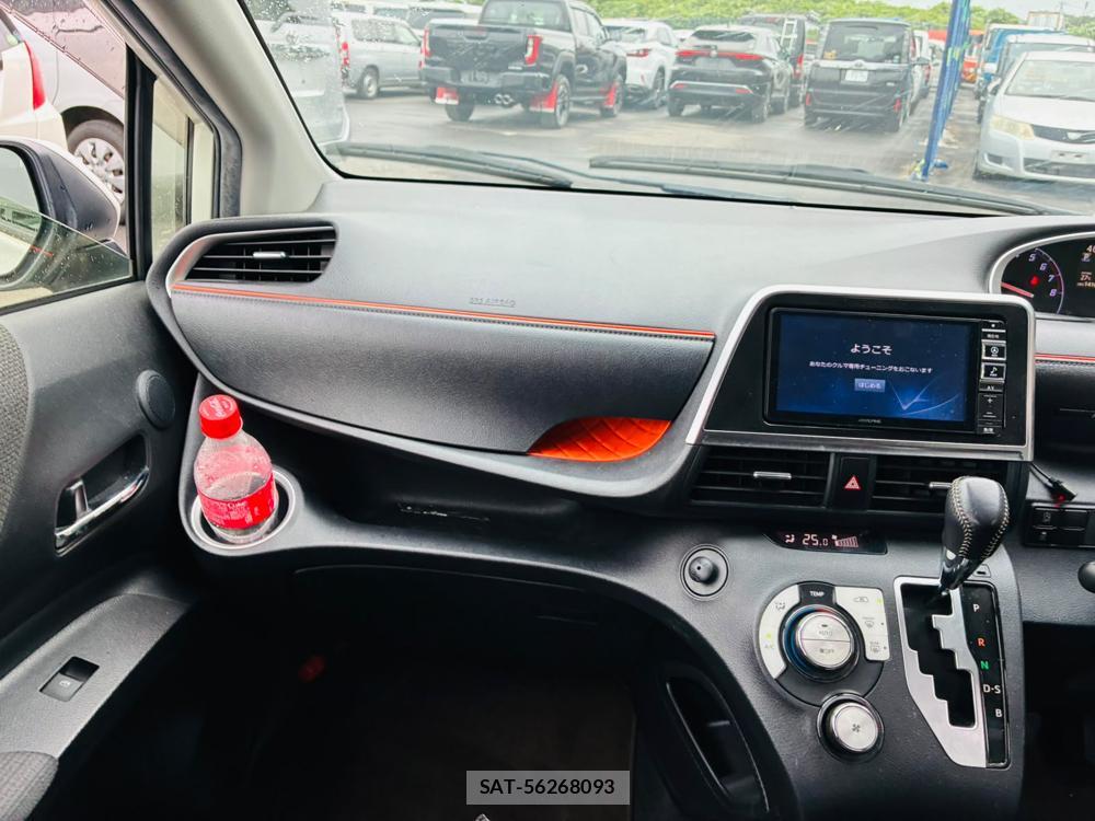 Toyota SIENTA 2019-07 8252485-16