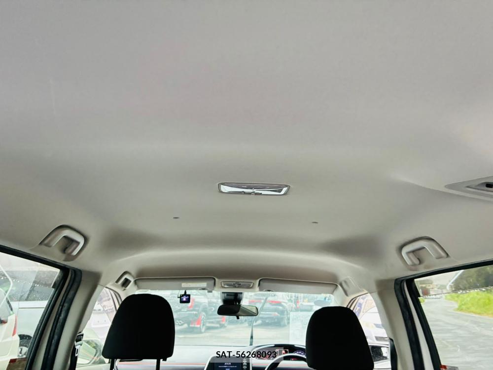 Toyota SIENTA 2019-07 8252485-23