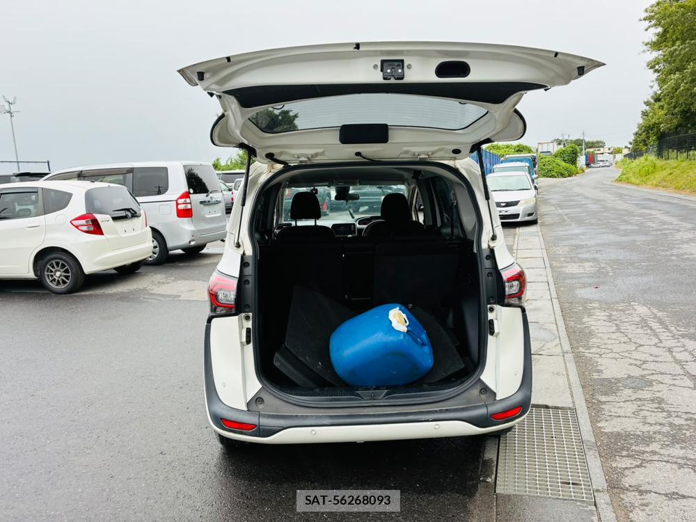 Toyota SIENTA 2019-07 8252485-25