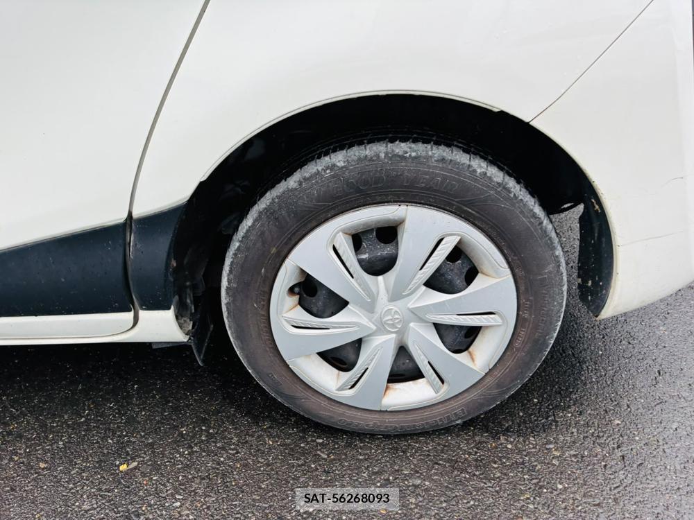Toyota SIENTA 2019-07 8252485-29