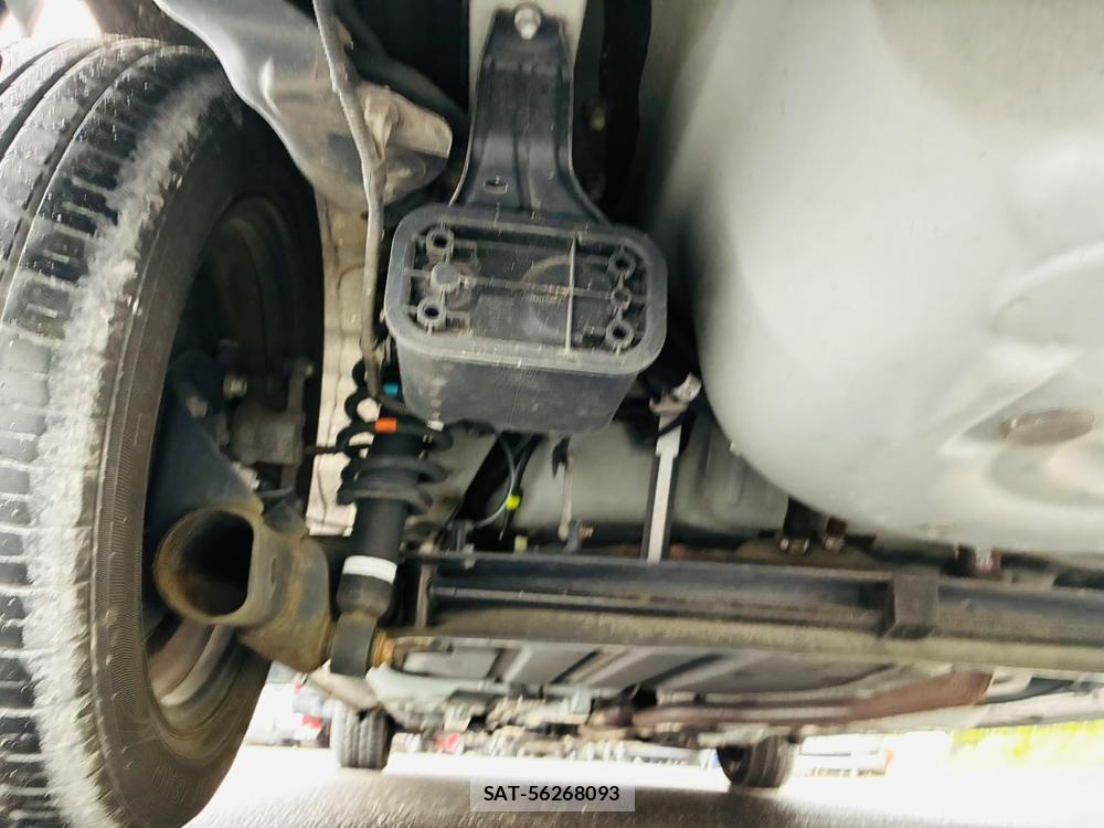 Toyota SIENTA 2019-07 8252485-33