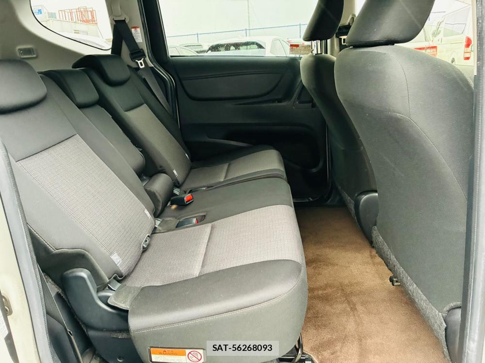 Toyota SIENTA 2019-07 8252485-8