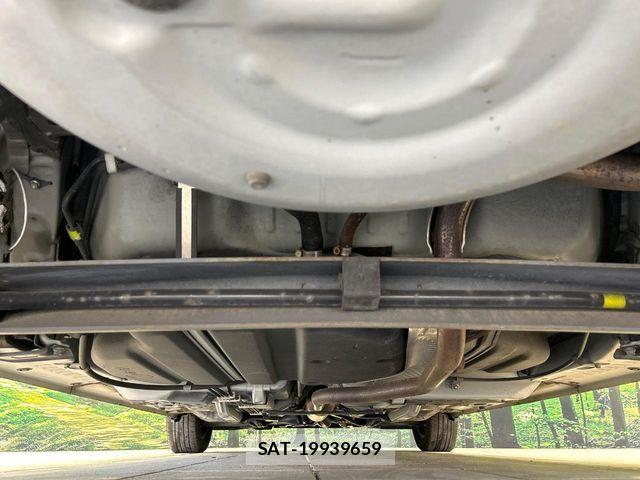 Toyota SIENTA 2019-06 8368685-19