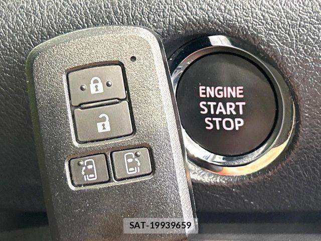 Toyota SIENTA 2019-06 8368685-6