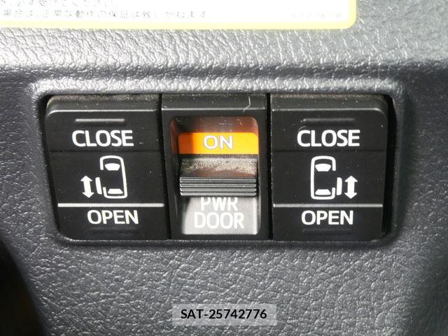 Toyota SIENTA 2016-09 8368691-15