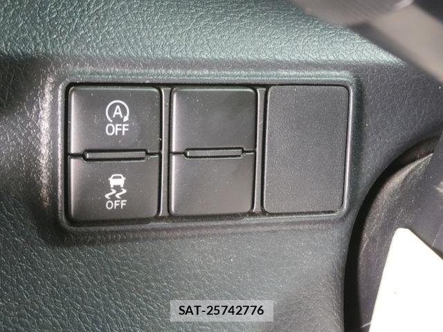 Toyota SIENTA 2016-09 8368691-16