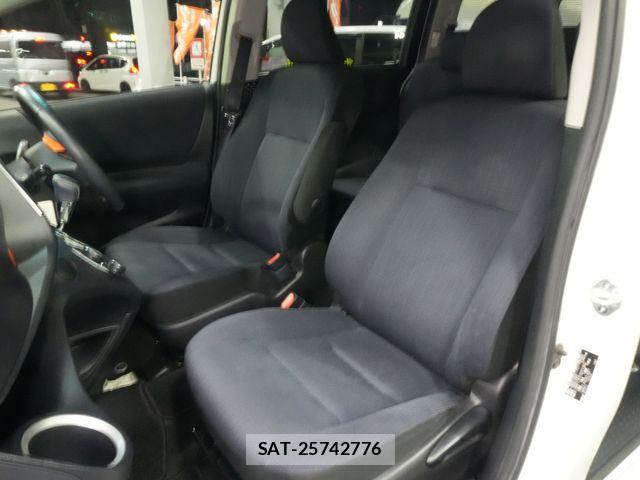 Toyota SIENTA 2016-09 8368691-23