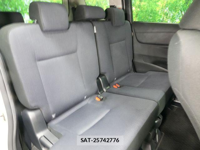 Toyota SIENTA 2016-09 8368691-24