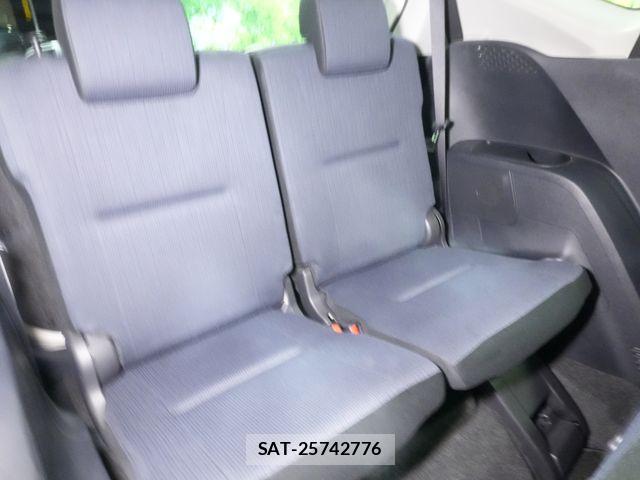 Toyota SIENTA 2016-09 8368691-26