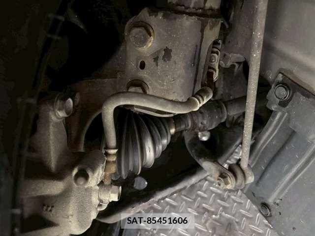 Toyota SIENTA 2016-02 8368692-11