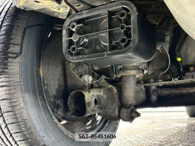 Toyota SIENTA 2016-02 8368692-14