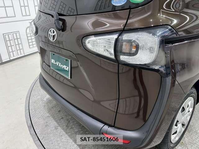 Toyota SIENTA 2016-02 8368692-17