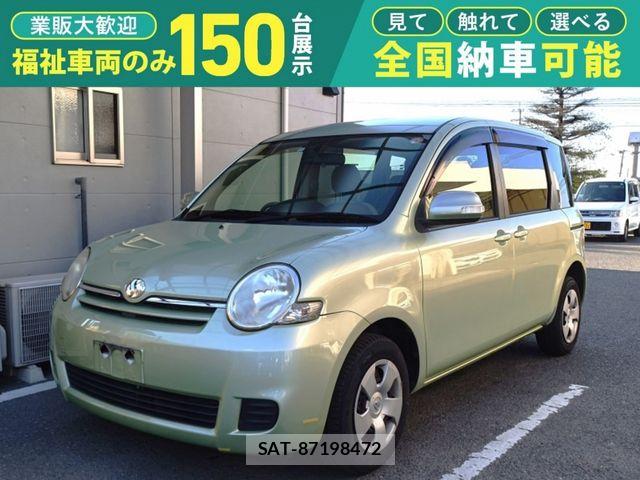 Toyota SIENTA 2013-07 8368693-1