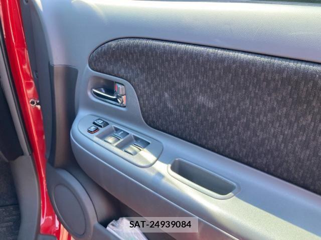 Toyota SIENTA 2011-10 8368699-13