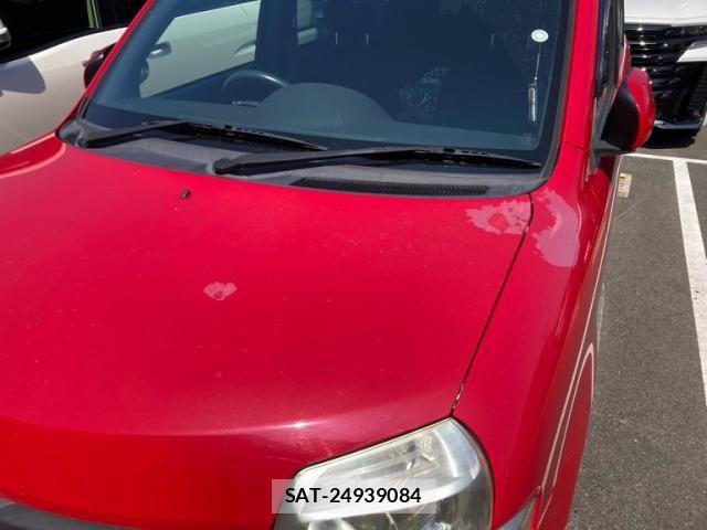 Toyota SIENTA 2011-10 8368699-2