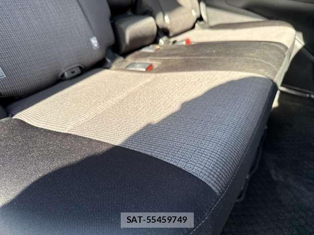 Toyota SIENTA 2019-09 8368687-15