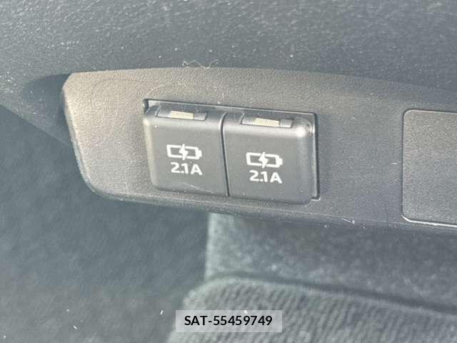Toyota SIENTA 2019-09 8368687-24