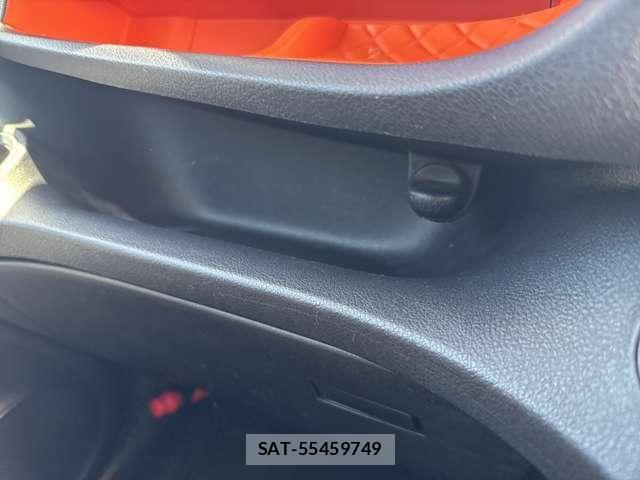 Toyota SIENTA 2019-09 8368687-27