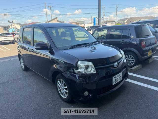 Toyota SIENTA 2015-02 8372182-1