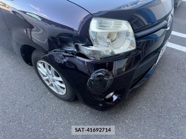 Toyota SIENTA 2015-02 8372182-2