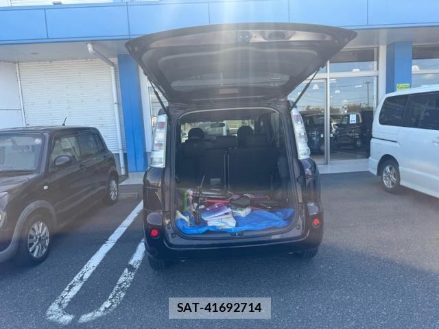 Toyota SIENTA 2015-02 8372182-5
