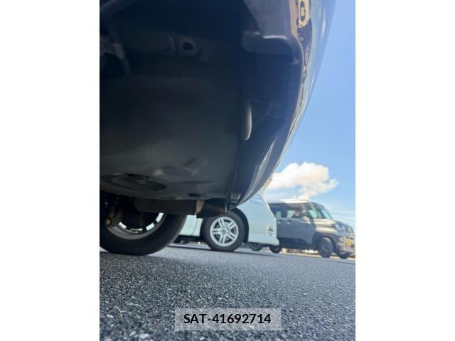 Toyota SIENTA 2015-02 8372182-8