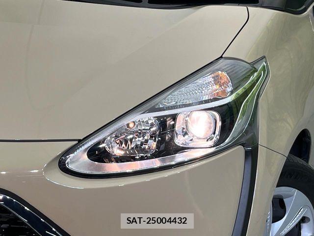 Toyota SIENTA 2019-02 8372181-10