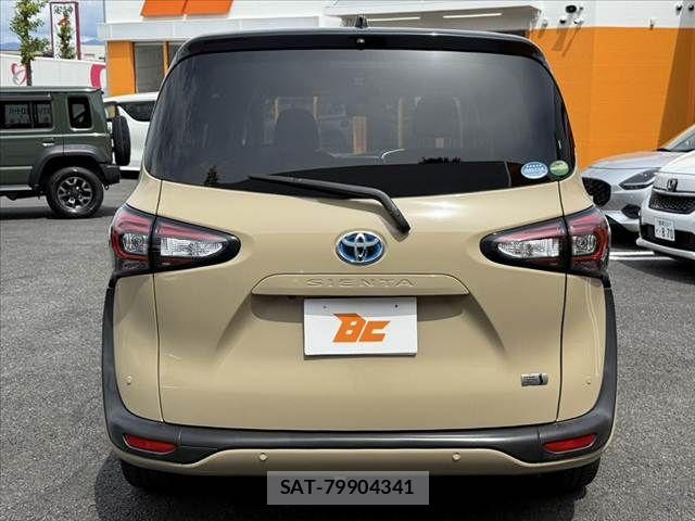 Toyota SIENTA 2019-03 8372180-13