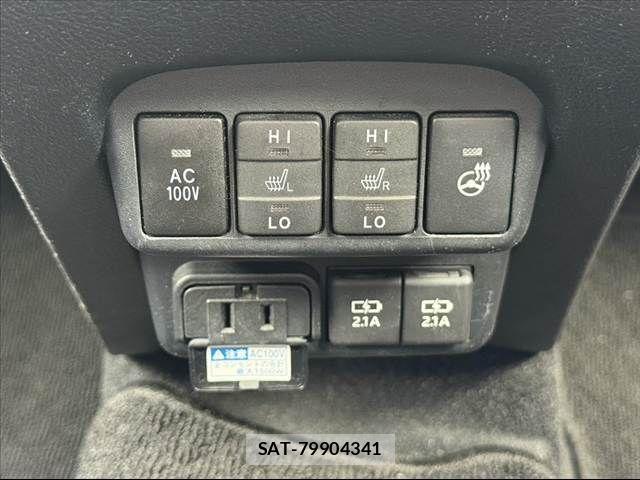 Toyota SIENTA 2019-03 8372180-27