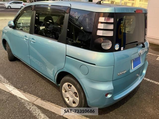 Toyota SIENTA 2007-03 8414965-3