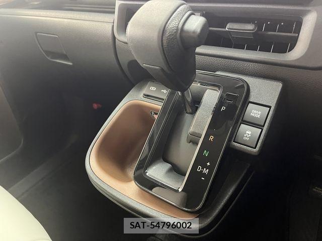 Toyota SIENTA 2023-12 8414952-19